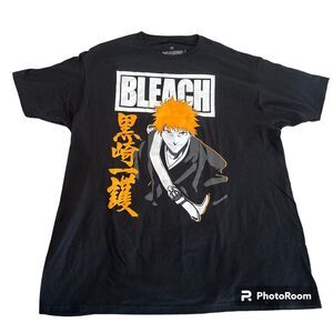 Men's Graphic T-shirt Black Bleach Japanese Art. NWT.